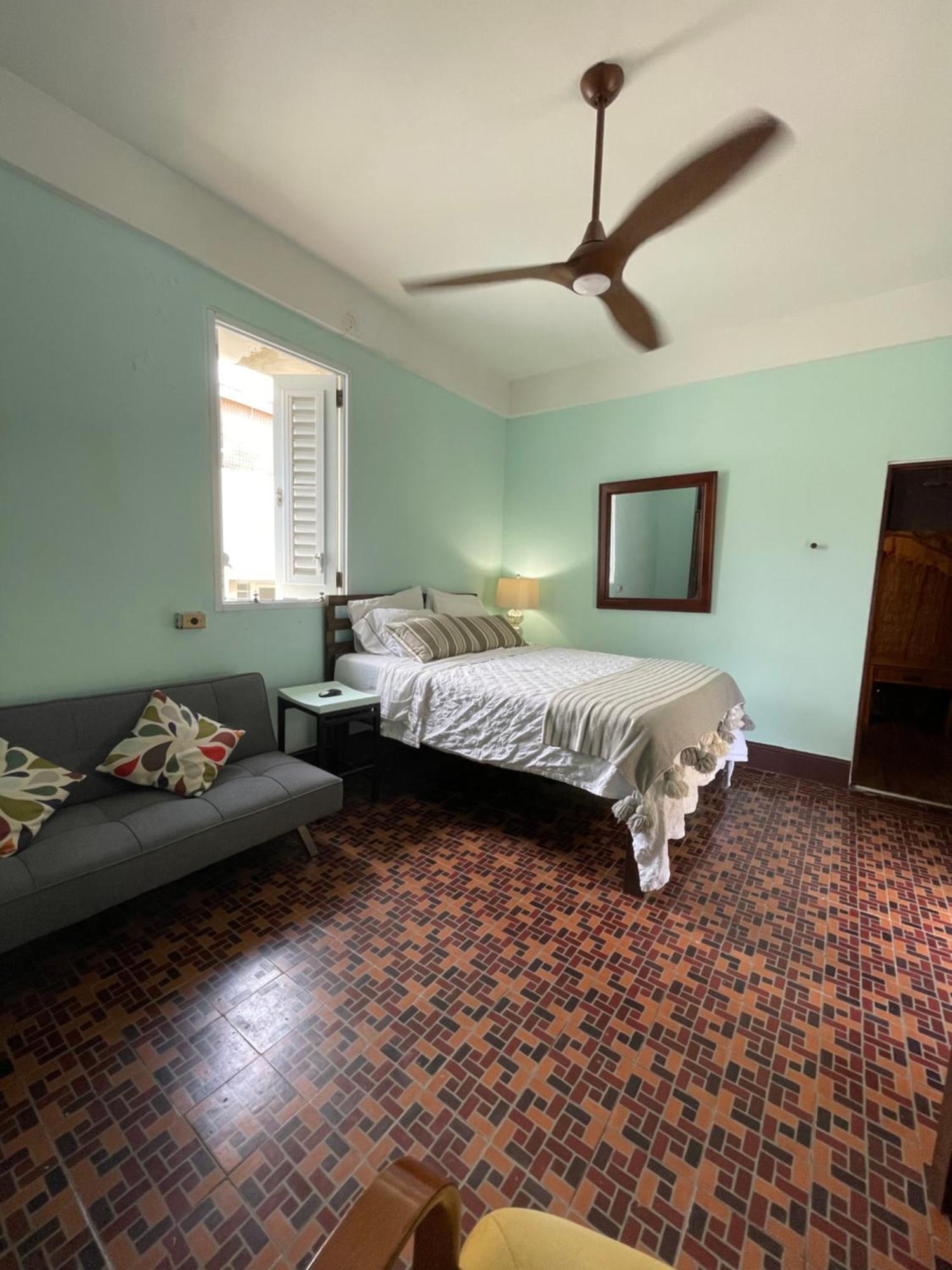 Fresh Tropical Colonial Style Walk-Up- Rooftop Terrace- Beach View San Juan Exteriör bild